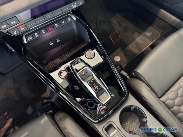 Audi RS3 Limousine S tronic *Pano*Matrix-LED*