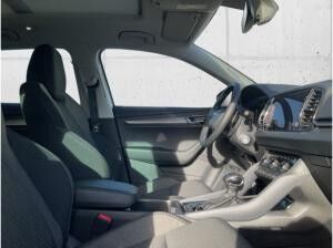 Skoda Karoq Selection 1.5 TSI AHK Pano Navi DigiCock Memory Sitze LED