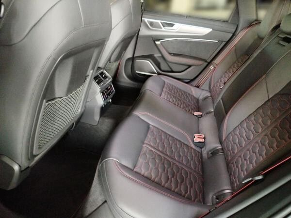 Audi RS6 Avant HD Matrix-LED Panorama RS-Sportabgasanlage