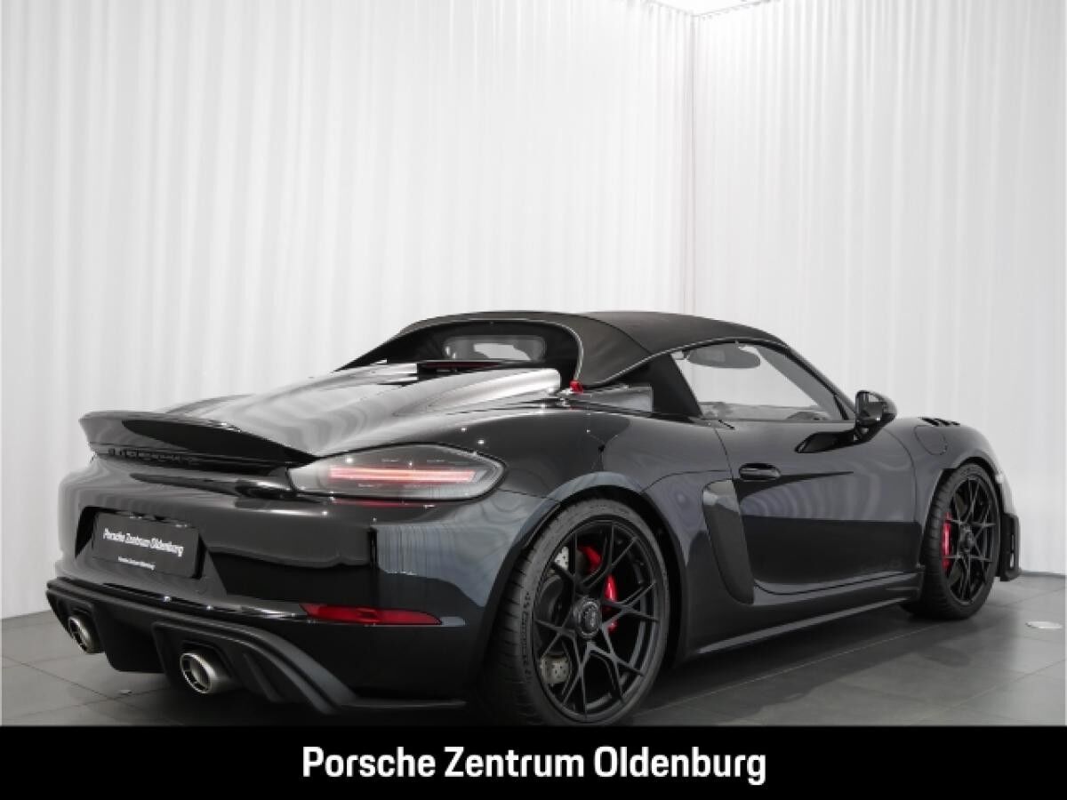 Porsche 718 Spyder RS Bose Weissach Lift Chrono 90 Liter