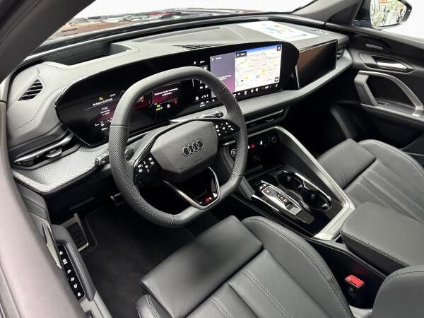 Audi Q5 e-hybrid Quattro AHK Pano Tech Pro MMI