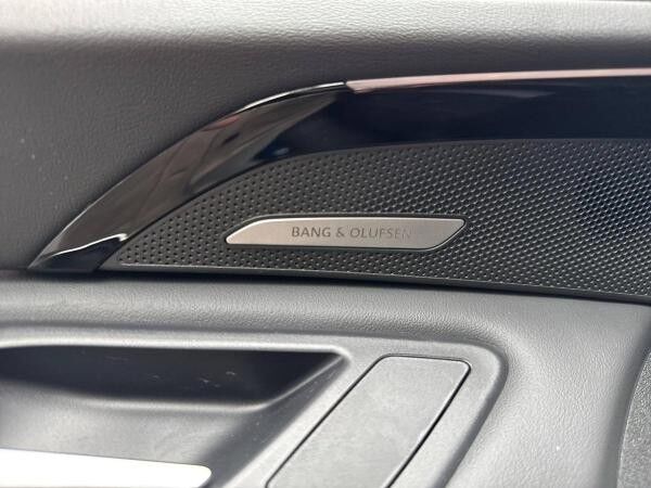 Audi Q5 e-hybrid Quattro AHK Pano Tech Pro MMI