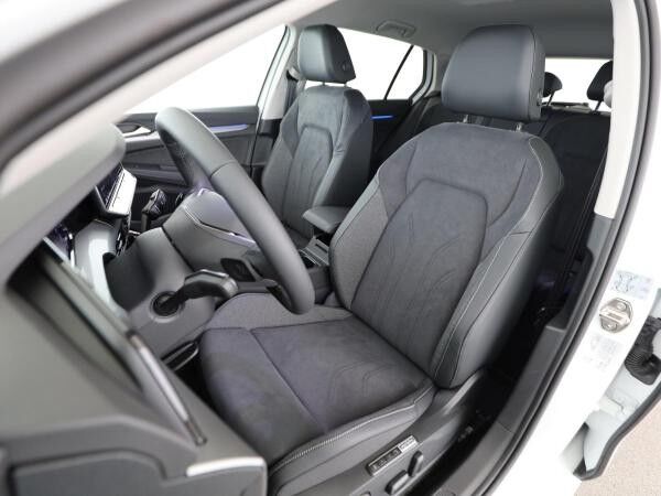 Volkswagen Golf Style 1.5 eTSI DSG