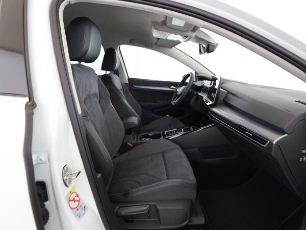 Volkswagen Golf Style 1.5 eTSI DSG