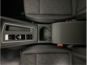 Volkswagen Golf Move 2.0TDI DSG AHK vorb.Navi Anschlussgar.