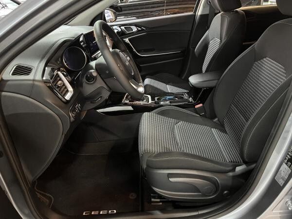 Kia Ceed SW 1.0 T-GDI 48V DCT Ultimate Edition