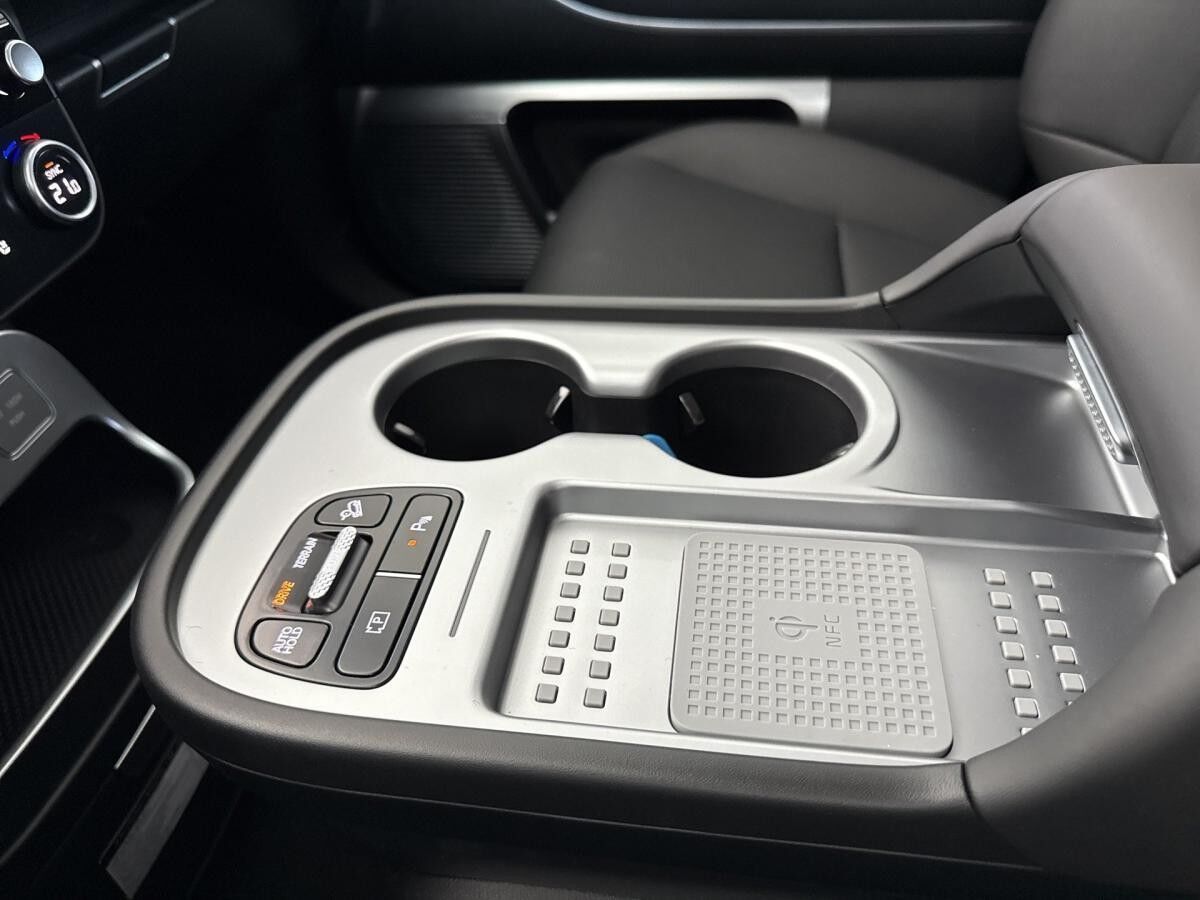 Hyundai IONIQ 9 6-Sitzer (MY26) 110 kWh (307 PS) 4WD UNIQ