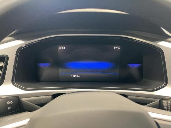 Volkswagen T-Roc Life 1.0 TSI 2xKlima KlimaA LED LM Navi