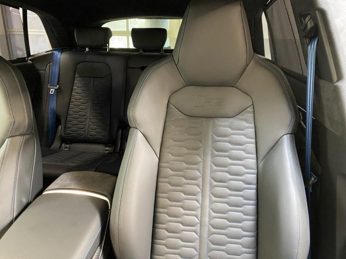 Audi RS Q8 PERFORMANCE | B&O | MATRIX ***SOFORT VERFÜGBAR!***