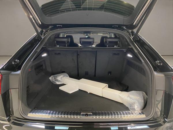 Audi RS Q8 PERFORMANCE | B&O | MATRIX ***SOFORT VERFÜGBAR!***