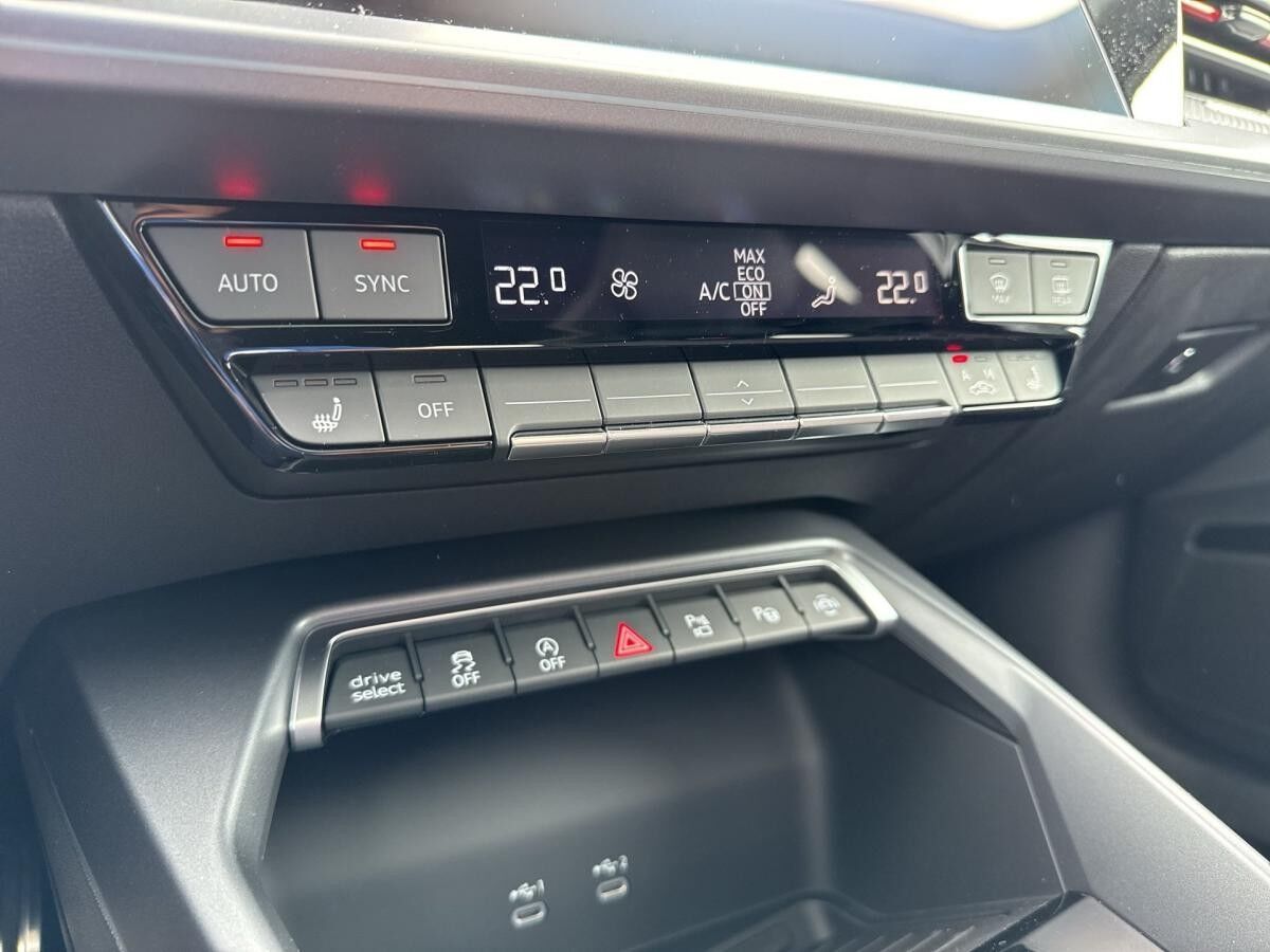 Audi RS3 RS 3 Sportback S tr. max.280km/h Matrix PANO HUD