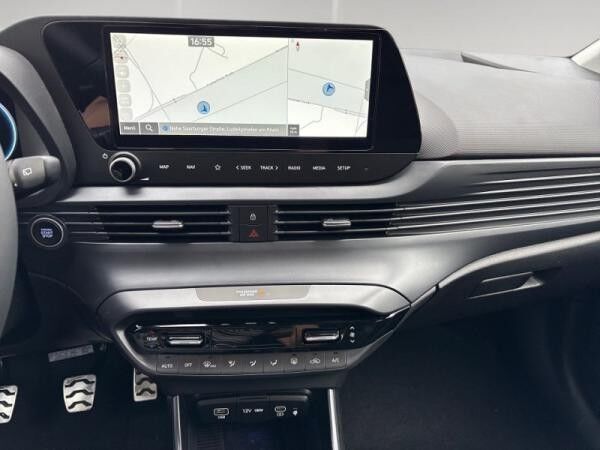 Hyundai Bayon (MY25) 1.0 T-GDI (100 PS) 6-MT 2WD Prime Dachlackierung