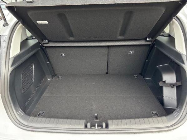 Hyundai Bayon (MY25) 1.0 T-GDI (100 PS) 6-MT 2WD Prime Dachlackierung