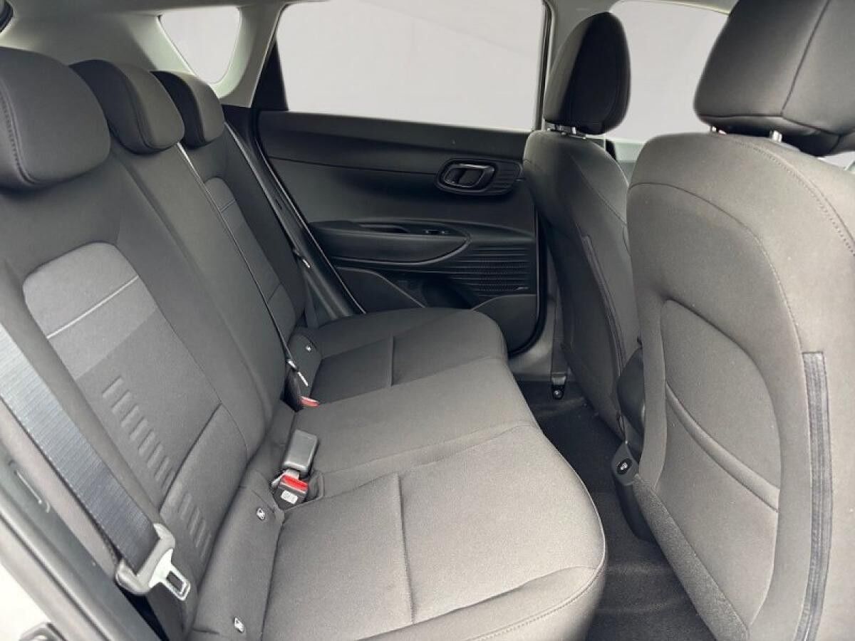 Hyundai BAYON (MY25) 1.0 T-GDI (100 PS) 6-MT 2WD Prime Dachlackierung