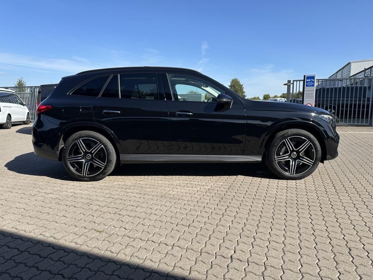 Mercedes-Benz GLC 300 e 4M AMG Premium Plus+Night+Technik+20"+