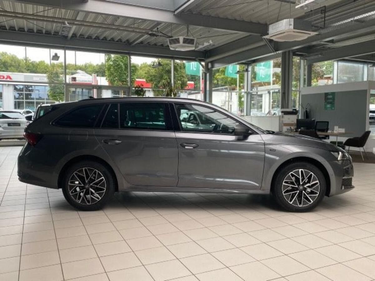 Skoda Octavia Combi Tour 2,0 TDI 7-Gang-DSG Sofort Verfügbar