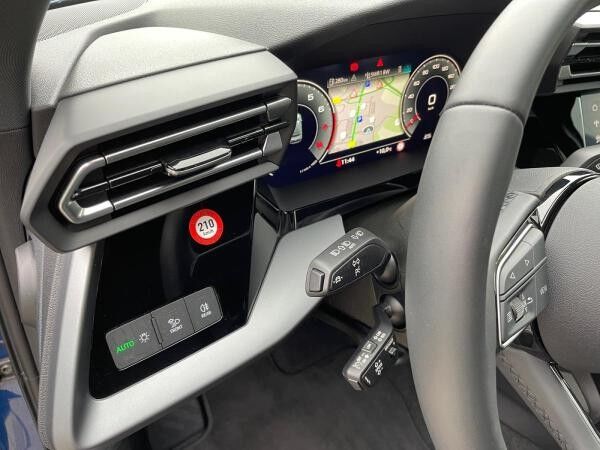 Audi A3 Limousine 35 TFSI 6-Gang S line LED Navi AHK