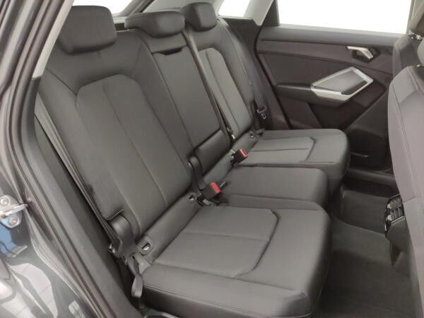 Audi Q3 SUV 35 TFSI S tronic, S line, ACC, Navi, Keyless