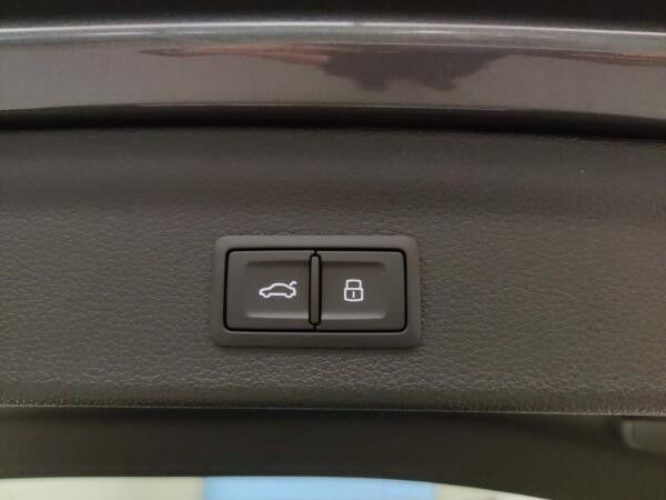 Audi Q3 SUV 35 TFSI S tronic, S line, ACC, Navi, Keyless