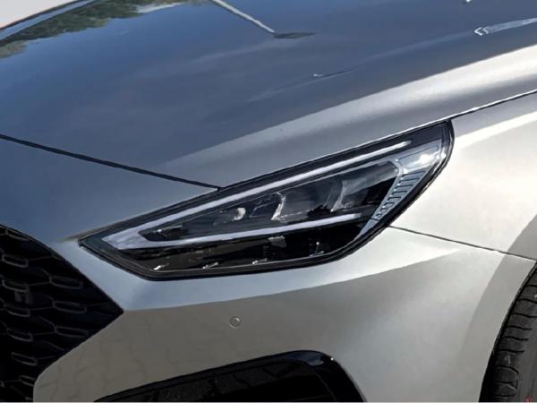 Hyundai i30 FL 5-Türer (MY25) 1.0 T-GDI (100 PS) 7-DCT 2WD Advantage