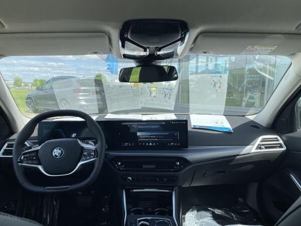 BMW 330 e Lim.  SONDERAKTION!!!