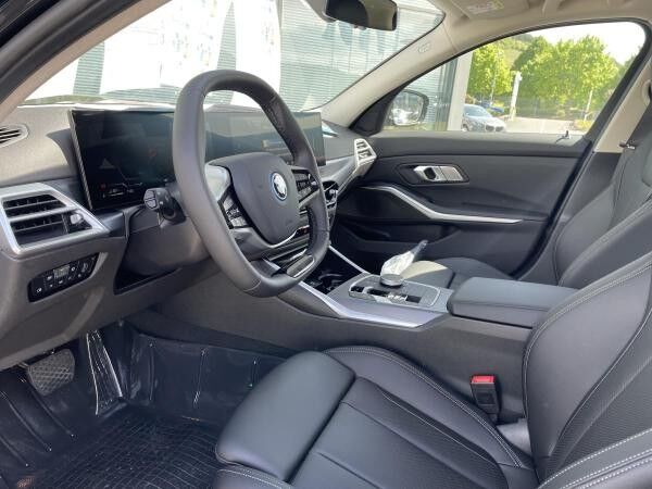 BMW 330 e Lim.  SONDERAKTION!!!