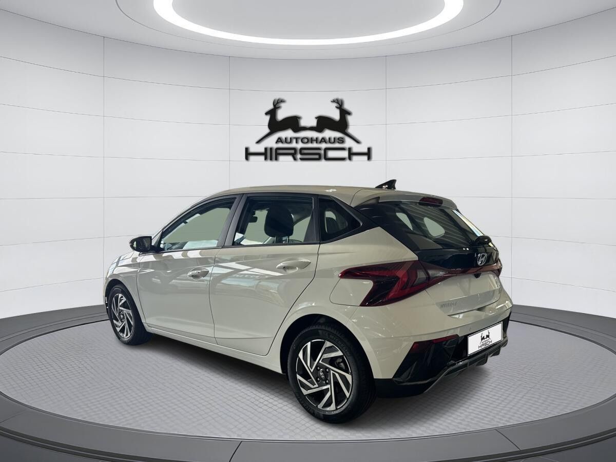 Hyundai i20 FL (MY25) 1.0 T-GDI (100 PS) 6-MT 2WD Trend