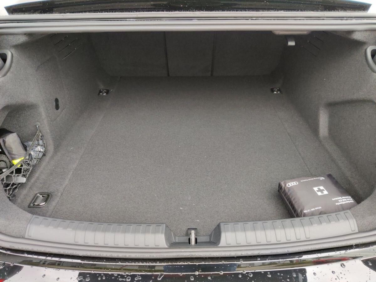 Audi A6 Limousine edition one TDI quattro S tronic Audi A6 Limousine edition one TDI quattro S tronic