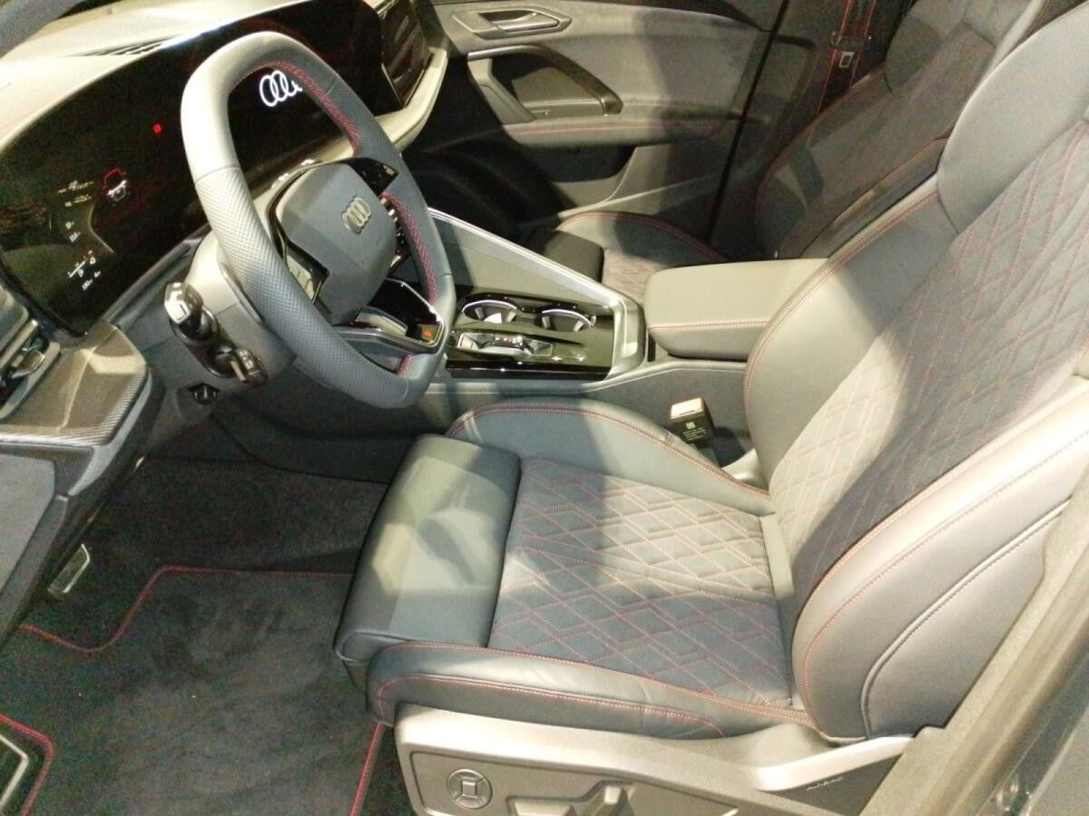 Audi Q5 Sportback edition one mit Akzenten mythosschwarz e-hybrid quattro S tronic