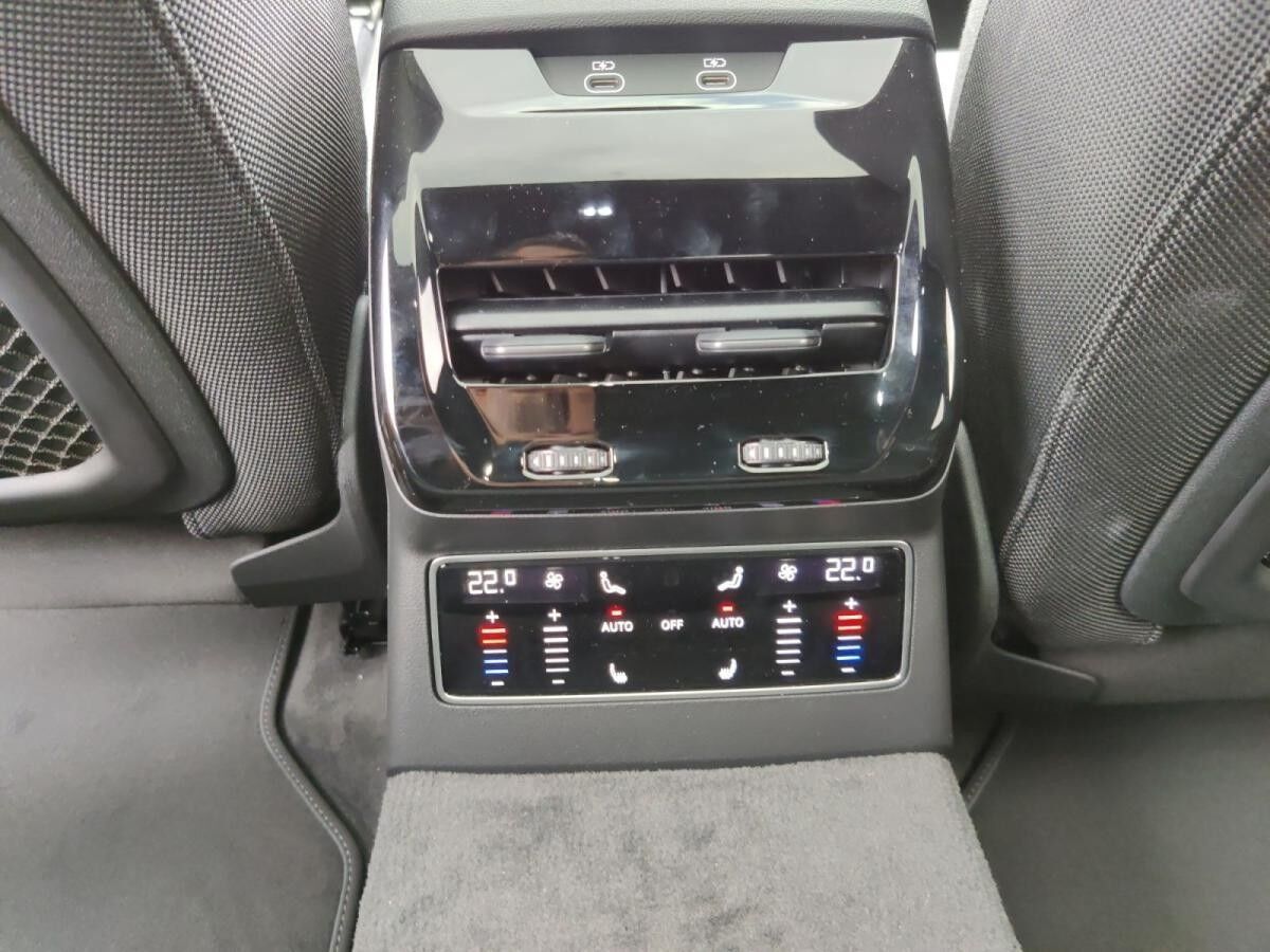 Audi A6 Limousine edition one TDI quattro S tronic Audi A6 Limousine edition one TDI quattro S tronic