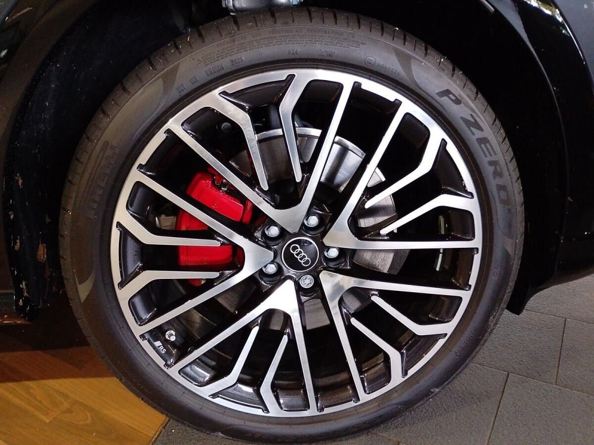 Audi Q5 Sportback edition one mit Akzenten mythosschwarz e-hybrid quattro S tronic