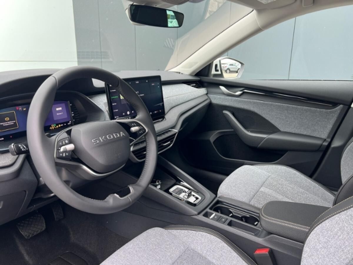 Skoda Octavia Combi TOUR 2.0 TDI DSG *AHK, Travel Assist*