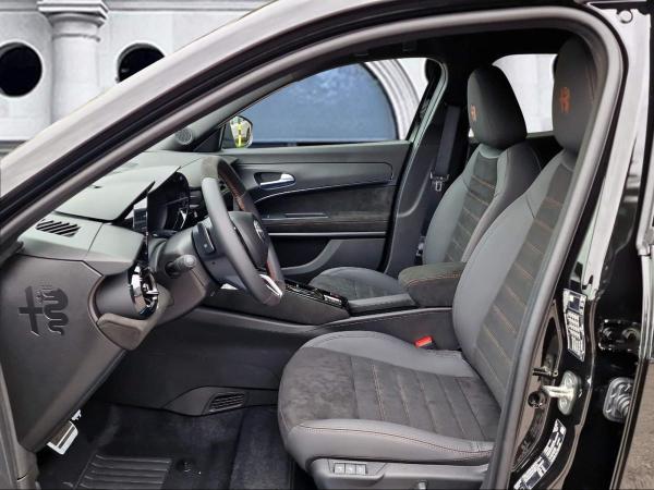 Alfa Romeo Junior JUNIOR 1.2 VGT 100KW INTENSA *SOFORT VERFÜGBAR*