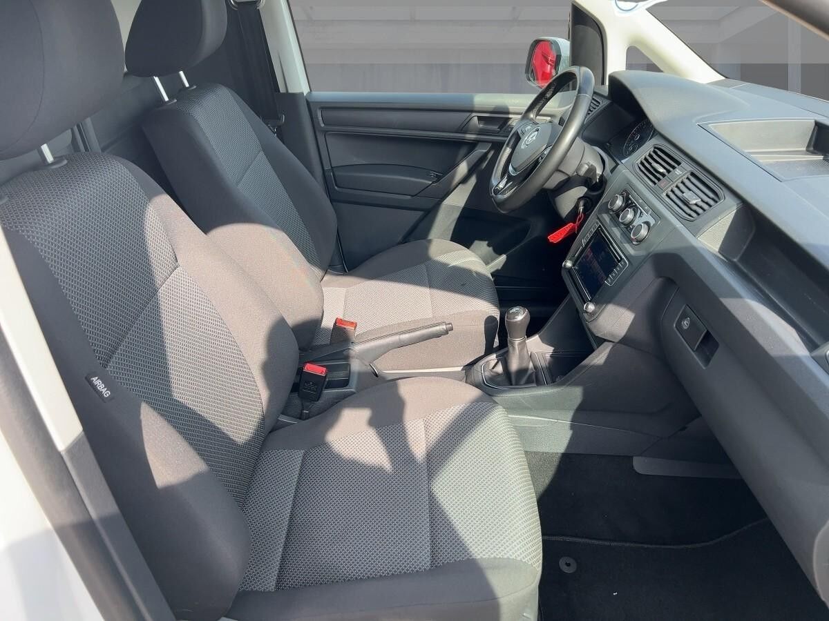 Volkswagen Caddy Cargo 2.0 TDI AHK Kamera Navi Volkswagen Caddy Cargo 2.0 TDI AHK Kamera Navi