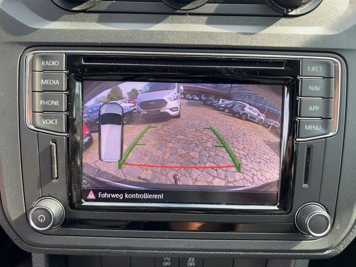 Volkswagen Caddy Cargo 2.0 TDI AHK Kamera Navi Volkswagen Caddy Cargo 2.0 TDI AHK Kamera Navi