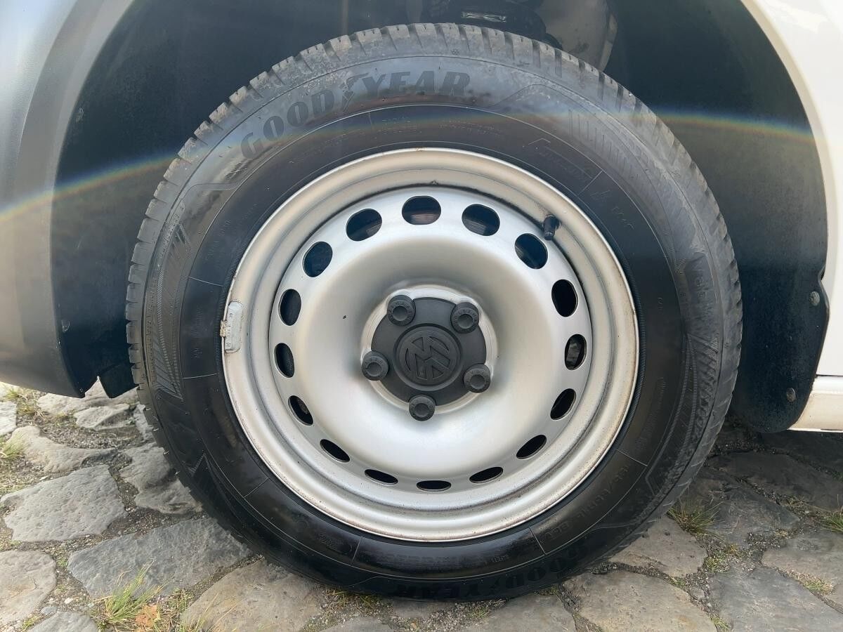 Volkswagen Caddy Cargo 2.0 TDI AHK Kamera Navi Volkswagen Caddy Cargo 2.0 TDI AHK Kamera Navi