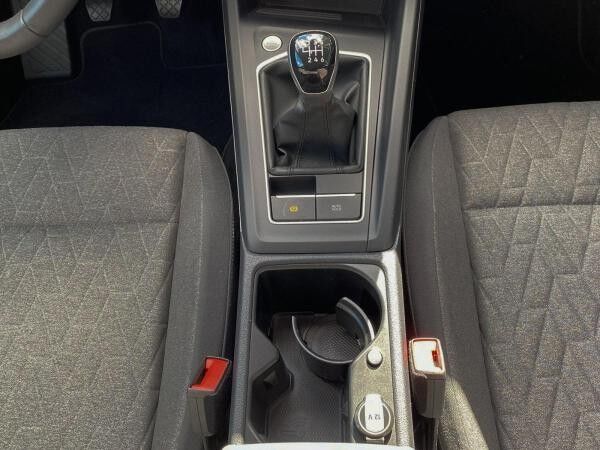 Volkswagen Golf VIII 1.5 TSI Life Navi HeadUp Harman/Kardon