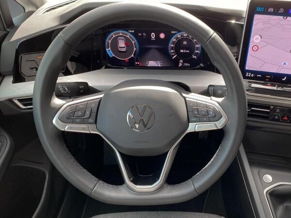 Volkswagen Golf VIII 1.5 TSI Life Navi HeadUp Harman/Kardon
