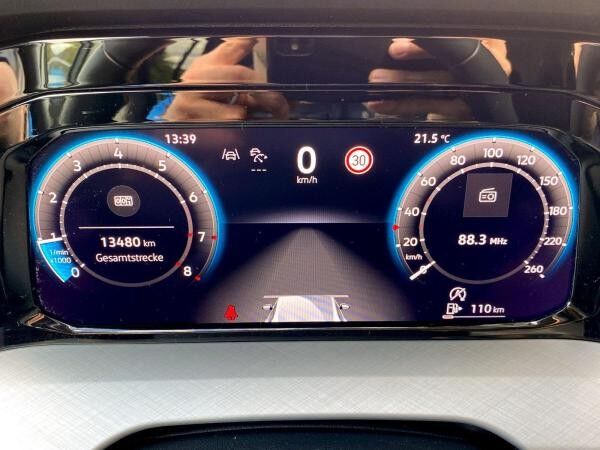 Volkswagen Golf VIII 1.5 TSI Life Navi HeadUp Harman/Kardon
