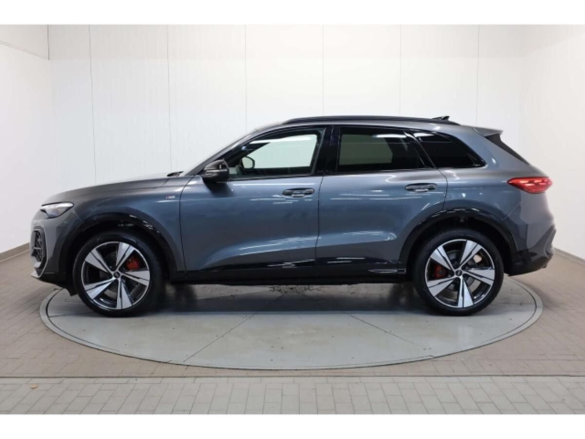 Audi Q5 TFSI quattro S line edition one