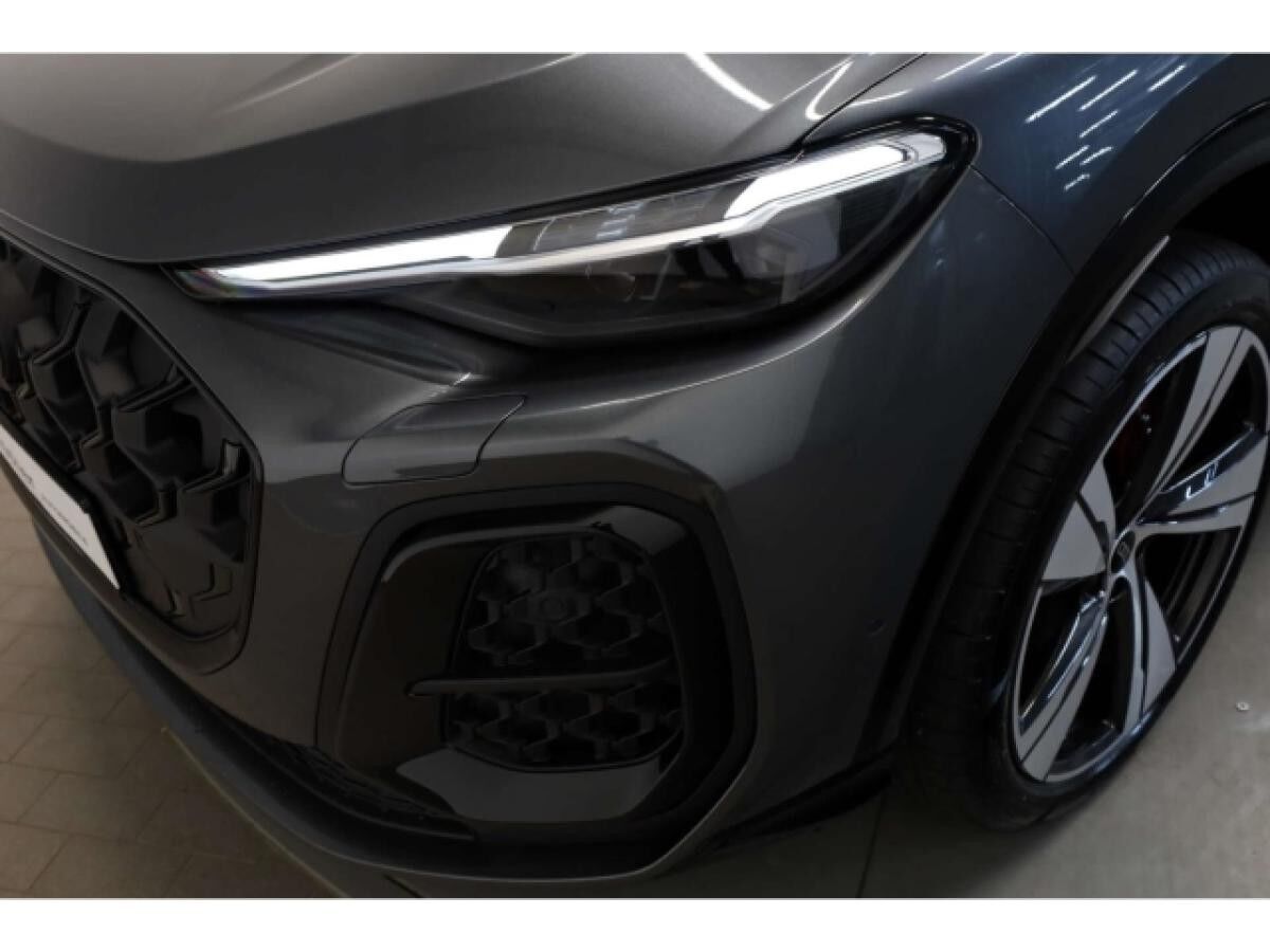 Audi Q5 TFSI quattro S line edition one