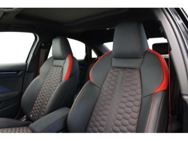 Audi RS3 Limousine TFSI quattro 280 km/h