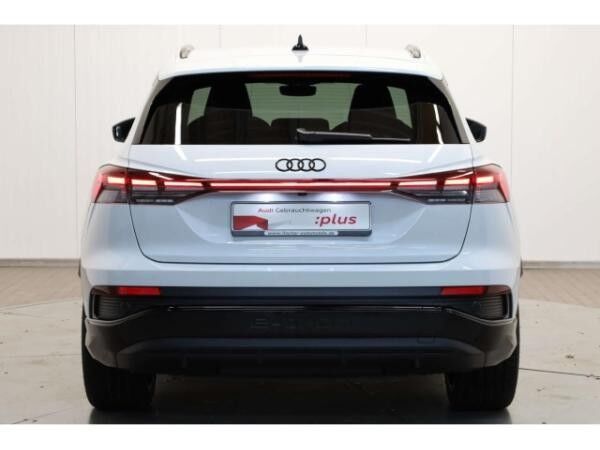 Audi Q4 e-tron 45 S line edition AHK/HUD/21''/W-Pumpe