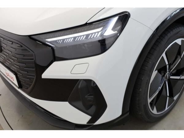 Audi Q4 e-tron 45 S line edition AHK/HUD/21''/W-Pumpe