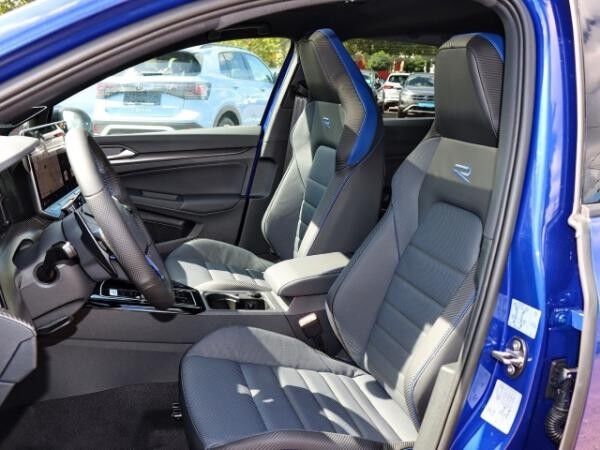 Volkswagen Golf R BLACK EDITION 2,0 l TSI 4M 7-Gang-DSG/AKRA/LEDER/PANO/HARMAN KARDON