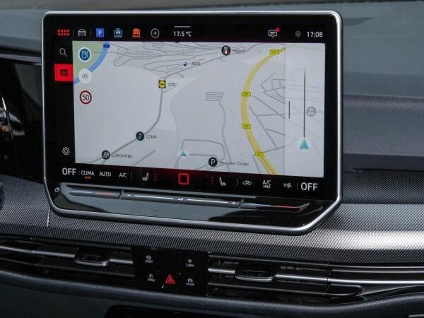 Volkswagen Golf GTI 2,0 l TSI DSG Pano,Navi Lagerwagen Anlieferung August !