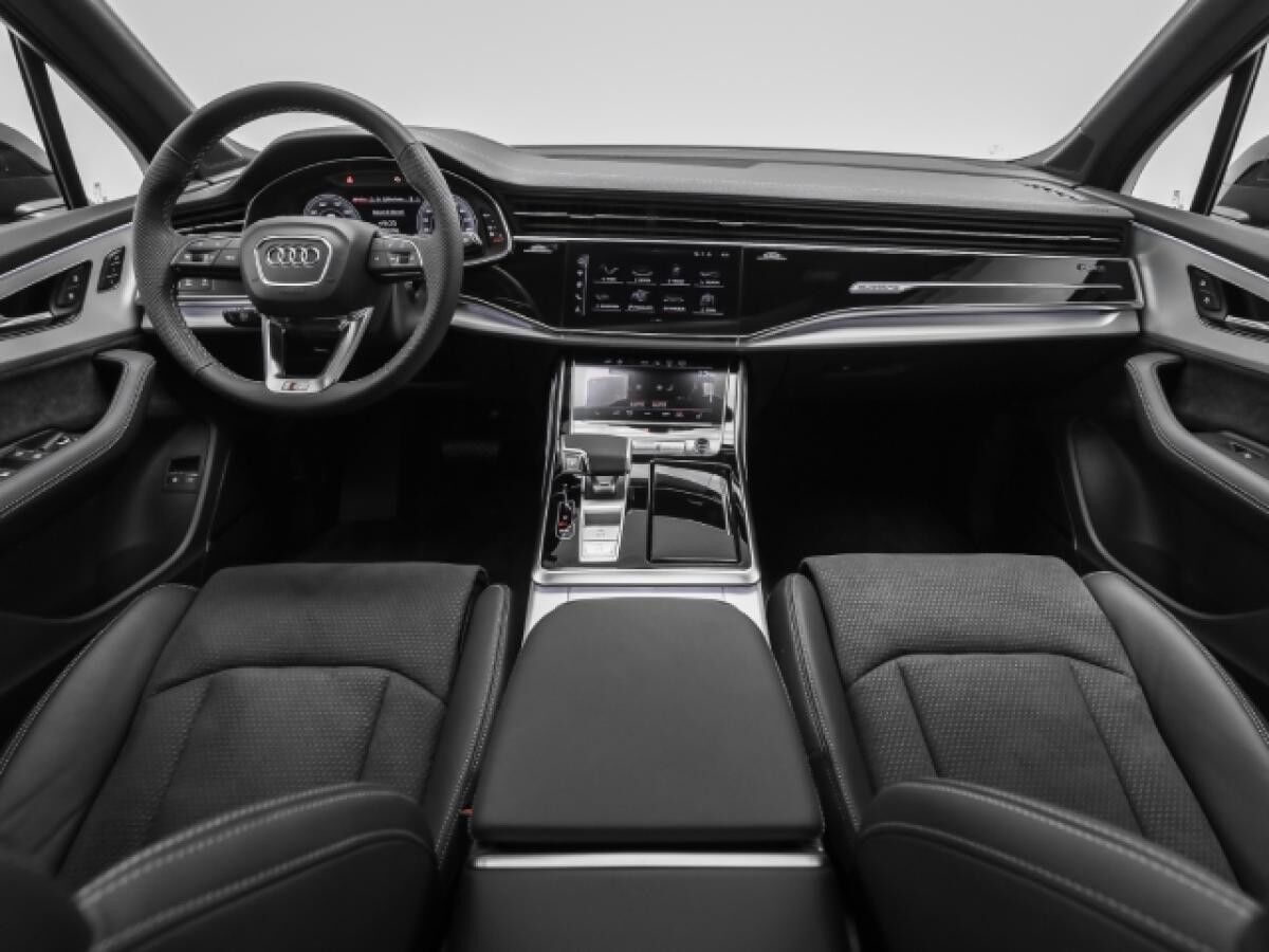 Audi Q7 55 TFSIe S line business AHK B&O Pano HUD