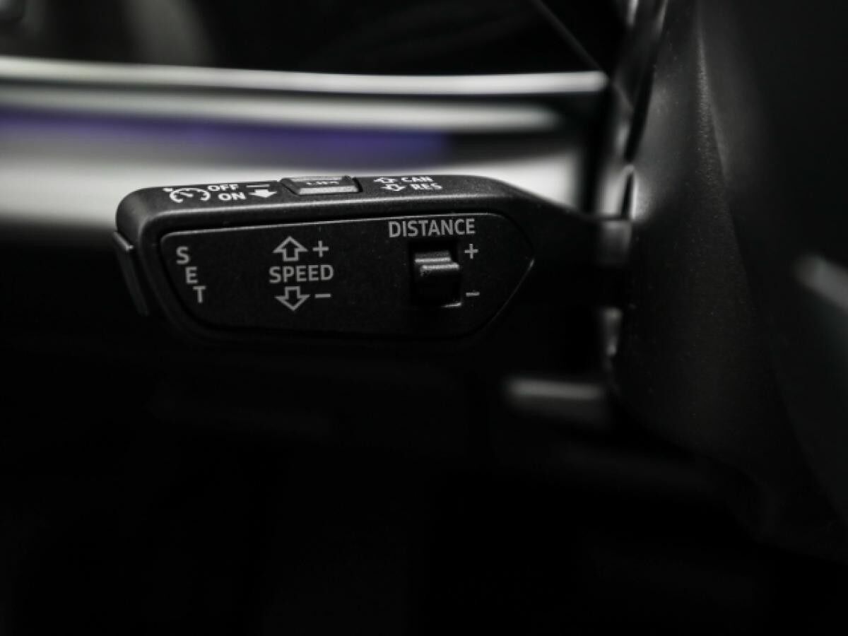 Audi Q7 55 TFSIe S line business AHK B&O Pano HUD