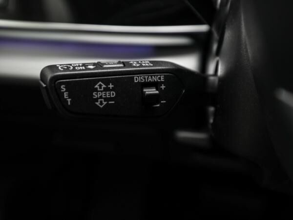 Audi Q7 55 TFSIe S line business AHK B&O Pano HUD
