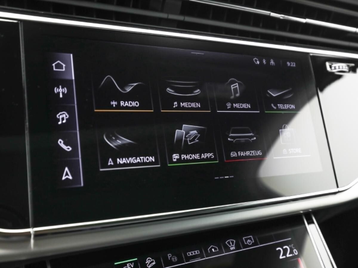 Audi Q7 55 TFSIe S line business AHK B&O Pano HUD